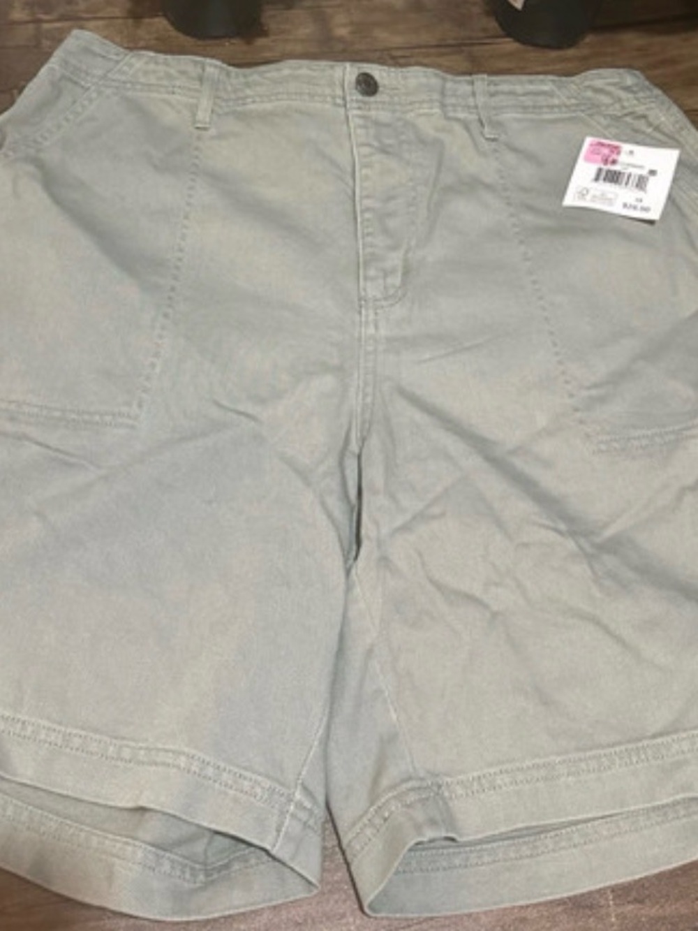 Falls Creek Men's Light Gray Flat Front Shorts